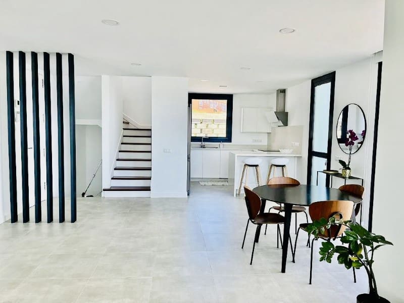 4 sovrum Villa till salu i Los Realejos - 695 000 € (Ref: 9269770)