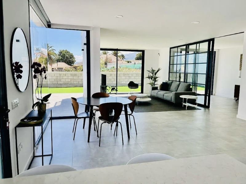 4 sovrum Villa till salu i Los Realejos - 695 000 € (Ref: 9269770)