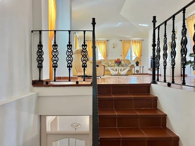 6 quarto Moradia para venda em Tabaiba - 825 000 € (Ref: 9282445)