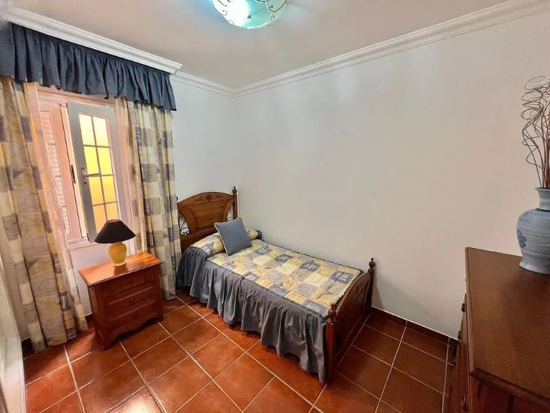 6 quarto Moradia para venda em Tabaiba - 825 000 € (Ref: 9282445)