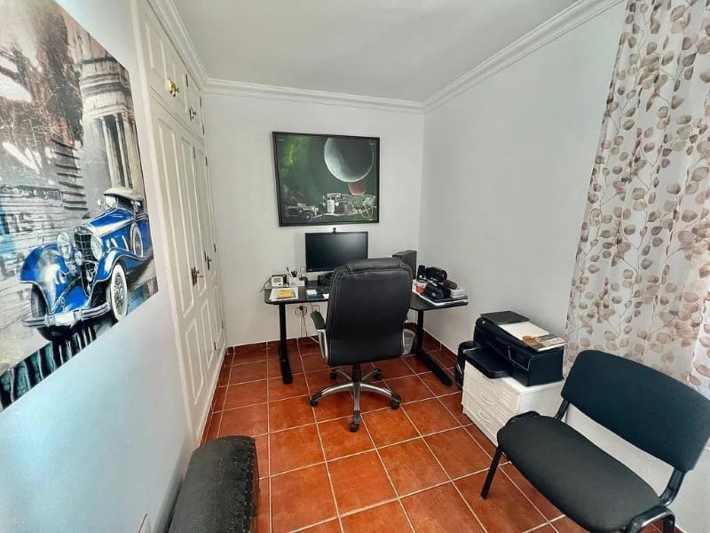 6 quarto Moradia para venda em Tabaiba - 825 000 € (Ref: 9282445)