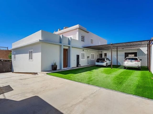 9 camera da letto Villa in vendita in La Camella, Arona - 880.000 € (Rif: 9308567)