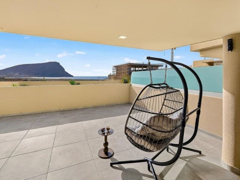 3 Zimmer Apartment zu verkaufen in El Medano mit Pool Garage - 590.000 € (Ref: 9310768)