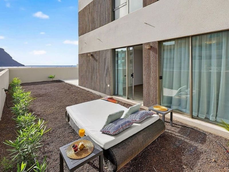 3 Zimmer Apartment zu verkaufen in El Medano mit Pool Garage - 590.000 € (Ref: 9310768)
