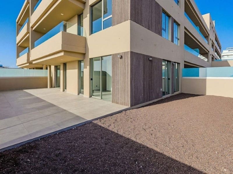 3 Zimmer Apartment zu verkaufen in El Medano mit Pool Garage - 590.000 € (Ref: 9310768)
