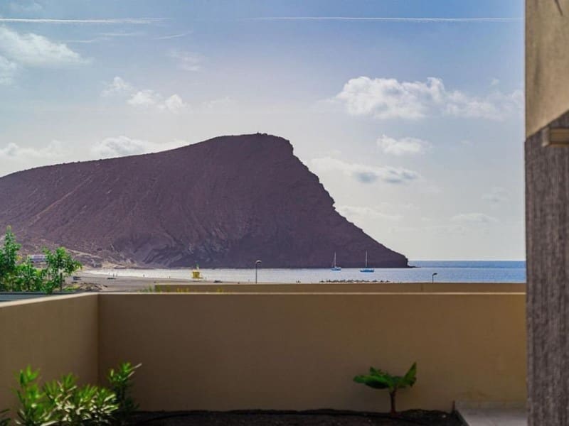 3 Zimmer Apartment zu verkaufen in El Medano mit Pool Garage - 590.000 € (Ref: 9310768)