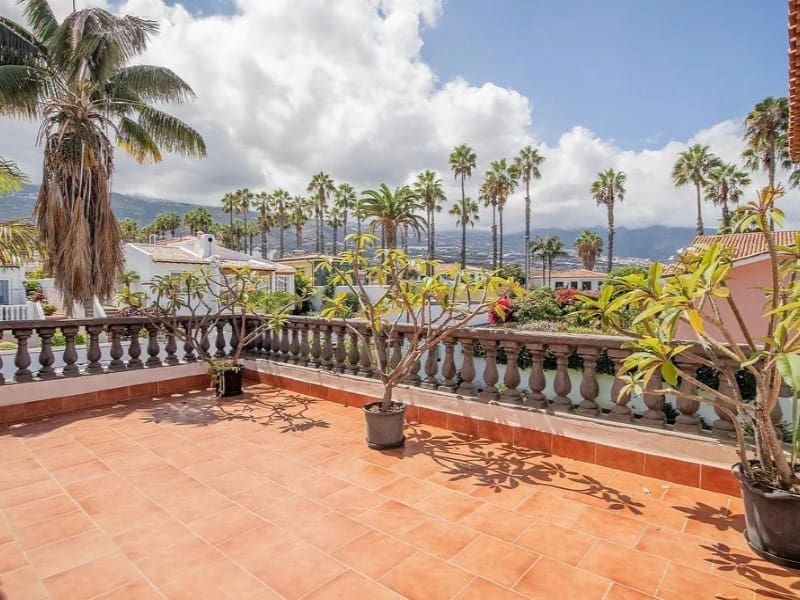 3 Zimmer Villa zu verkaufen in Puerto de la Cruz - 745.000 € (Ref: 9321742)