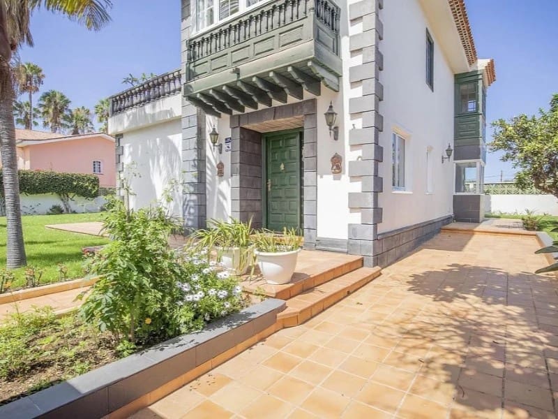 3 Zimmer Villa zu verkaufen in Puerto de la Cruz - 745.000 € (Ref: 9321742)
