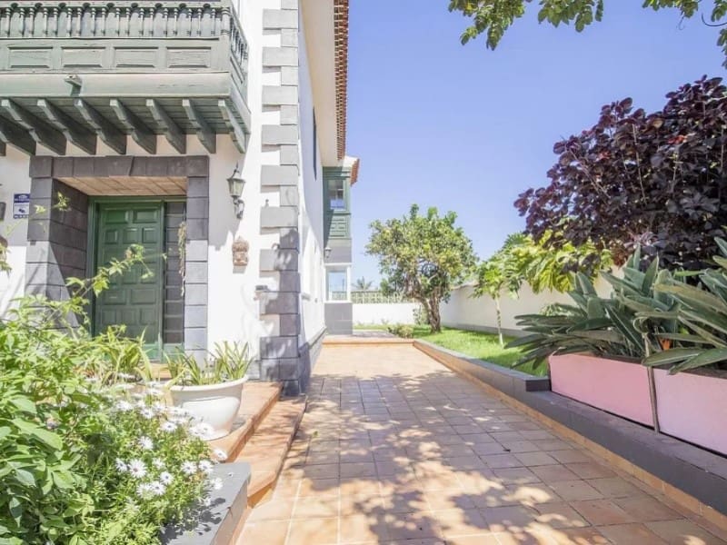 3 Zimmer Villa zu verkaufen in Puerto de la Cruz - 745.000 € (Ref: 9321742)