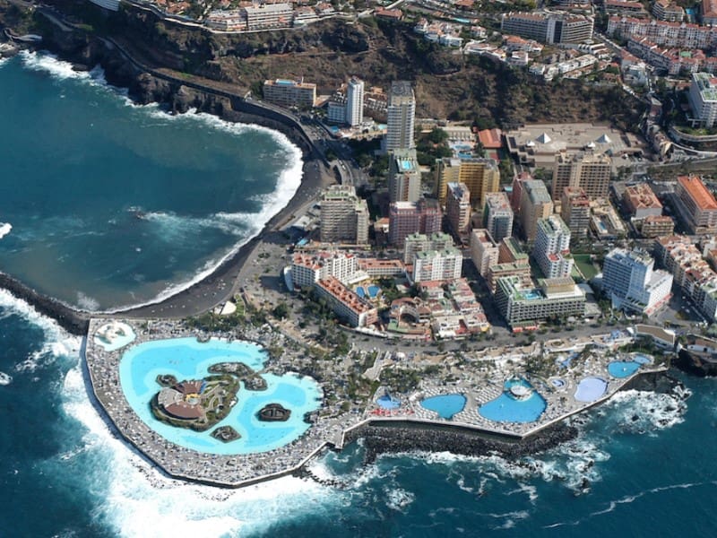 38 bedroom Hotel for sale in Puerto de la Cruz - € 3,900,000 (Ref: 9321743)