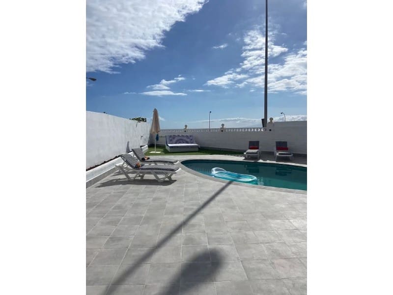 3 soverom Villa til salgs i Adeje - € 730 000 (Ref: 9326696)