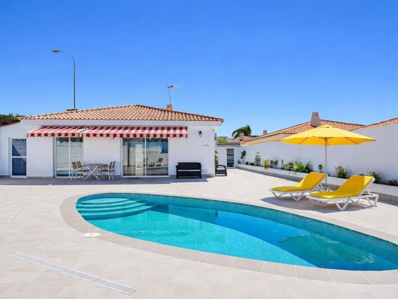 3 bedroom Villa for sale in Adeje - € 730,000 (Ref: 9326696)