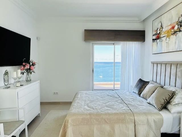 3 soveværelse Villa til salg i Los Gigantes, Santiago del Teide - € 3.450.000 (Ref: 9341228)