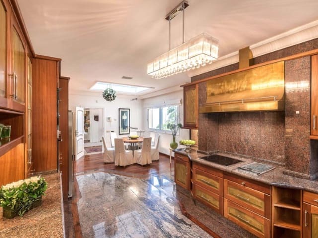 8 soveværelse Villa til salg i Santa Ursula - € 4.950.000 (Ref: 9343304)