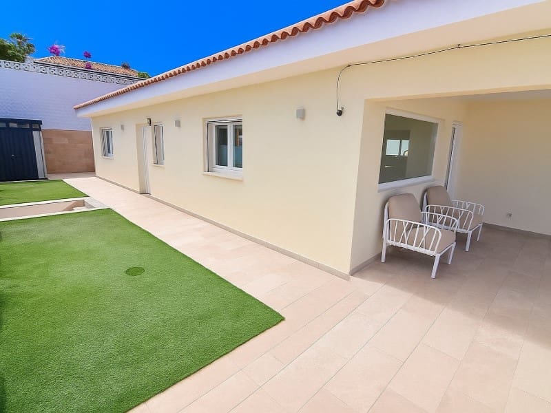 3 slaapkamer Villa te koop in Puerto de la Cruz - € 899.000 (Ref: 9356332)