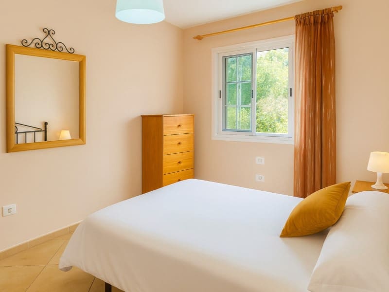 8 slaapkamer Hotel te koop in El Rosario - € 649.000 (Ref: 9393395)