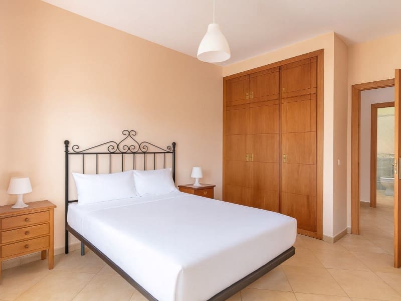 8 slaapkamer Hotel te koop in El Rosario - € 649.000 (Ref: 9393395)