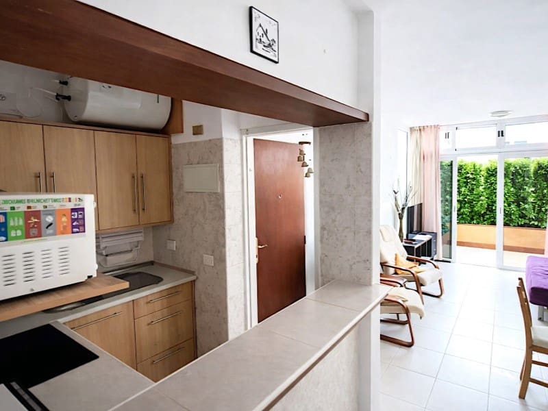 Apartamento de 2 habitaciones en Puerto de la Cruz en venta - 189.000 € (Ref: 9468329)