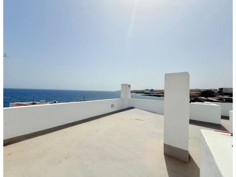 2 bedroom Apartment for sale in Los Abrigos - € 435,000 (Ref: 9558685)