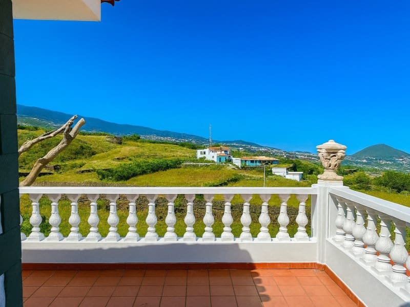 Chalet de 3 habitaciones en Puerto de la Cruz en venta - 900.000 € (Ref: 9619320)