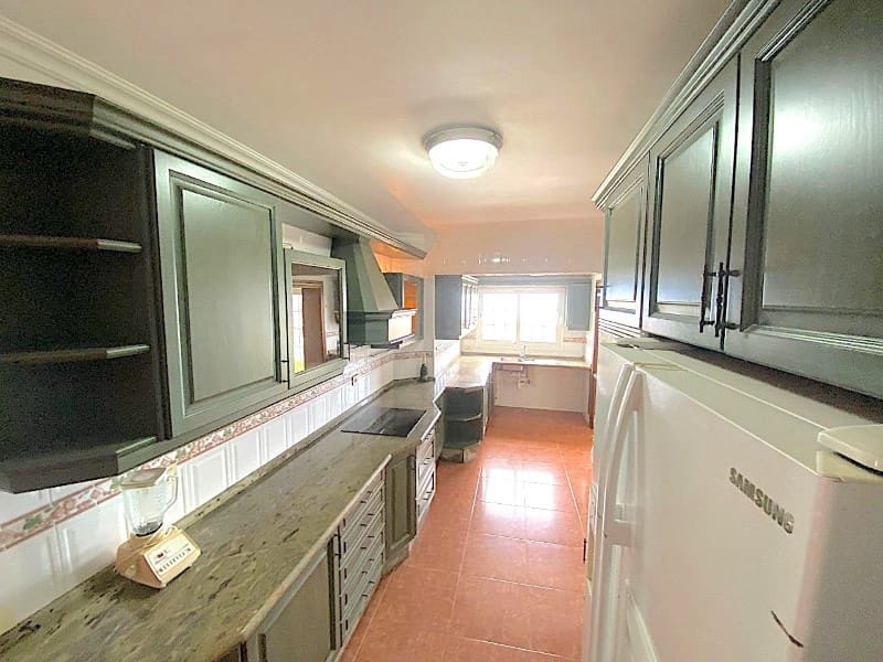 Chalet de 3 habitaciones en Puerto de la Cruz en venta - 900.000 € (Ref: 9619320)