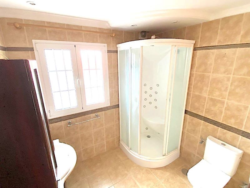 Chalet de 3 habitaciones en Puerto de la Cruz en venta - 900.000 € (Ref: 9619320)