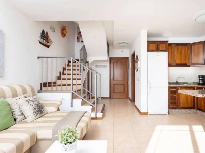 Apartamento de 2 habitaciones en Arico en venta - 379.000 € (Ref: 9627604)
