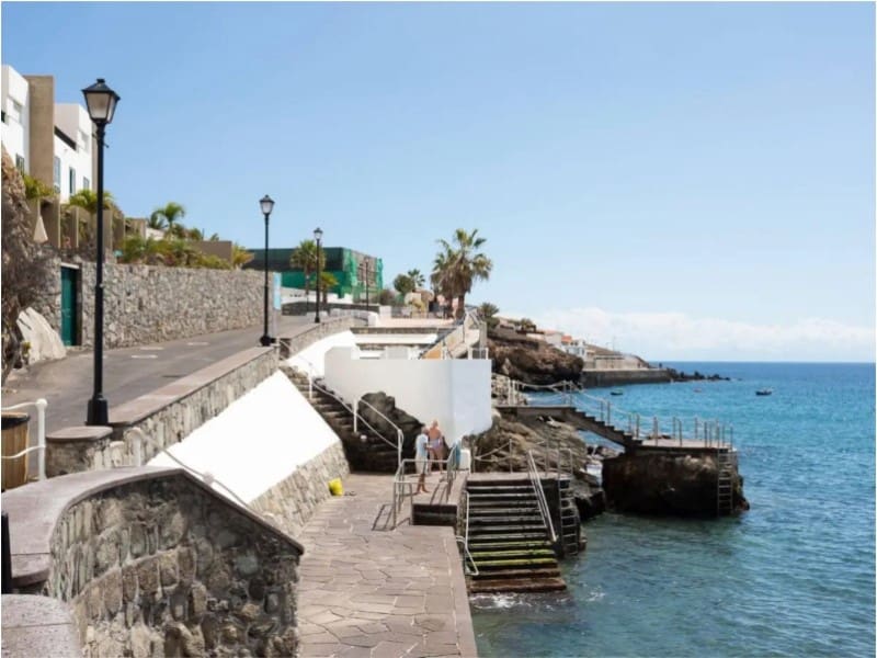 Apartamento de 2 habitaciones en Arico en venta - 379.000 € (Ref: 9627604)