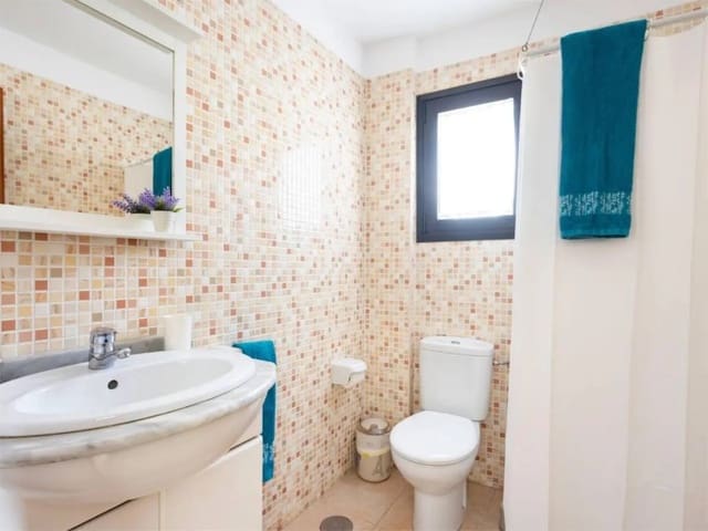 Apartamento de 2 habitaciones en Arico en venta - 379.000 € (Ref: 9627604)