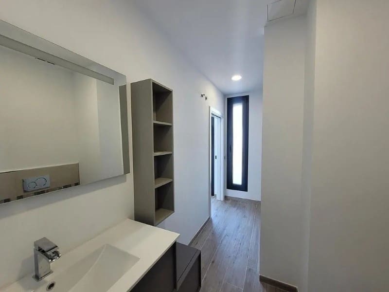 Chalet de 4 habitaciones en Costa Adeje en venta - 1.900.000 € (Ref: 9630031)