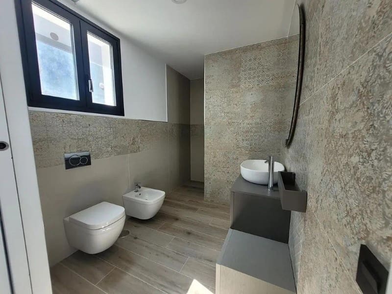 Chalet de 4 habitaciones en Costa Adeje en venta - 1.900.000 € (Ref: 9630031)