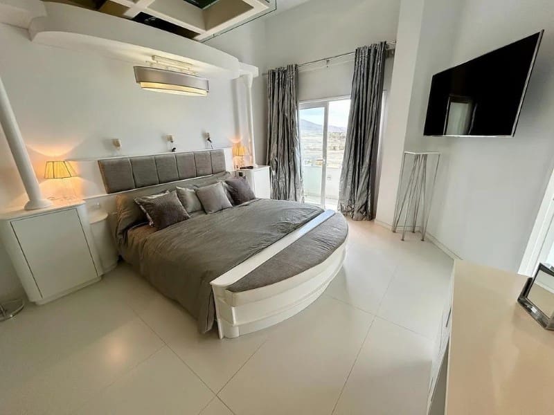 1 soveværelse Lejlighed til salg i Costa Adeje - € 1.595.000 (Ref: 9630034)