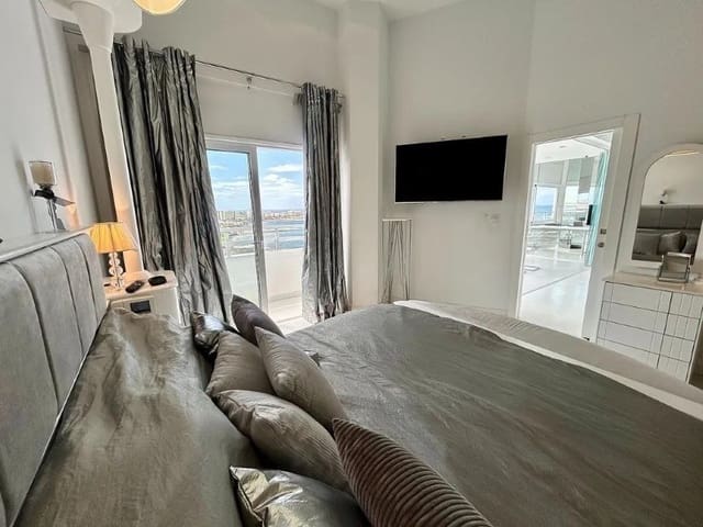 1 soveværelse Lejlighed til salg i San Eugenio Bajo, Adeje - € 1.595.000 (Ref: 9630034)