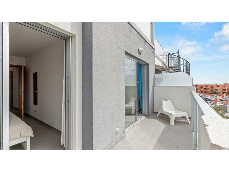 Ático de 2 habitaciones en Los Abrigos en venta - 390.000 € (Ref: 9630037)