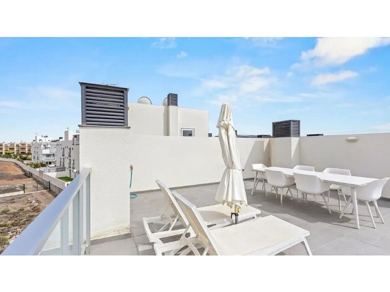 Ático de 2 habitaciones en Los Abrigos en venta - 390.000 € (Ref: 9630037)