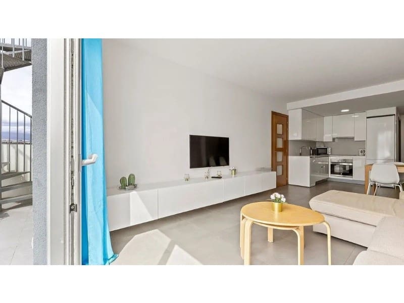 Ático de 2 habitaciones en Los Abrigos en venta - 390.000 € (Ref: 9630037)