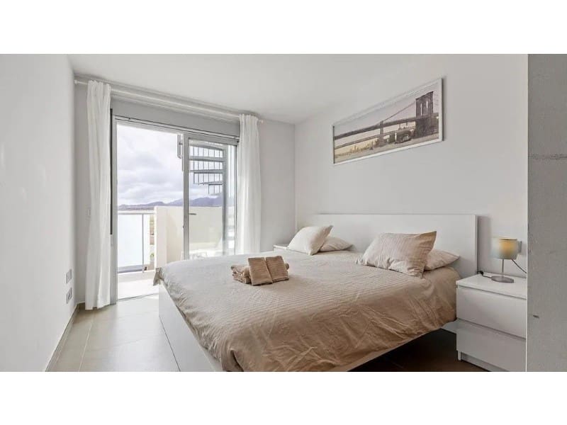 Ático de 2 habitaciones en Los Abrigos en venta - 390.000 € (Ref: 9630037)