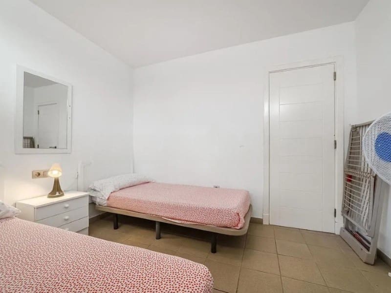 2 slaapkamer Flat te koop in Los Abrigos - € 650.000 (Ref: 9634339)