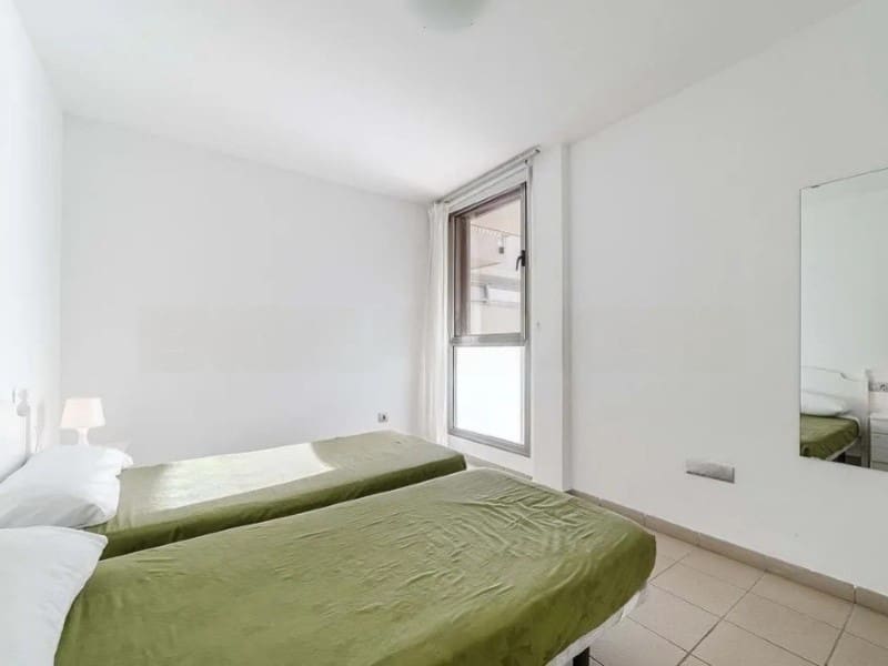 2 slaapkamer Flat te koop in Los Abrigos - € 650.000 (Ref: 9634339)