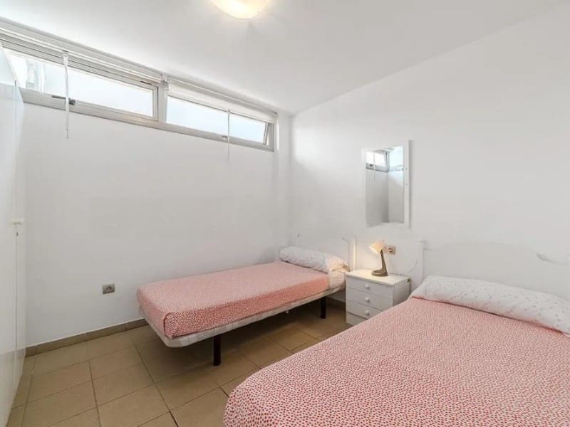 2 slaapkamer Flat te koop in Los Abrigos - € 650.000 (Ref: 9634339)