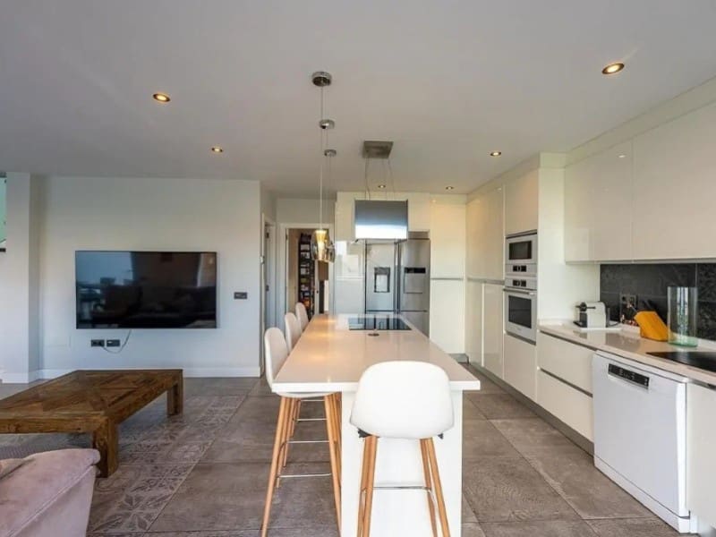 5 chambre Villa/Maison à vendre à Adeje - 890 000 € (Ref: 9634340)