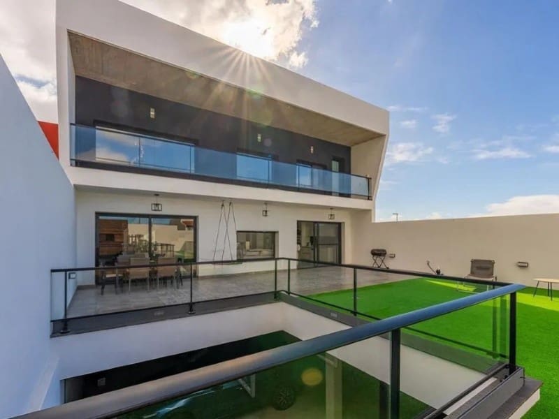 5 chambre Villa/Maison à vendre à Adeje - 890 000 € (Ref: 9634340)