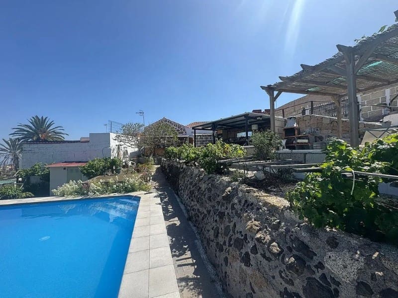 4 soveværelse Villa til salg i San Miguel de Abona - € 549.000 (Ref: 9639339)
