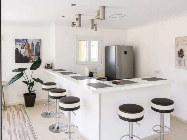 2 soveværelse Villa til salg i Puerto de la Cruz - € 630.000 (Ref: 9644640)