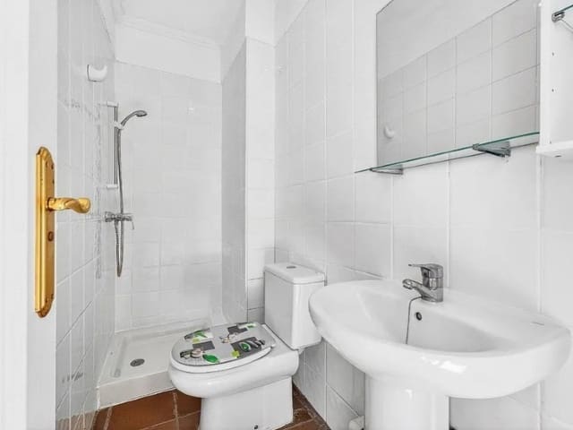 Casa de 4 habitaciones en El Medano, Granadilla de Abona en venta - 670.000 € (Ref: 9655908)