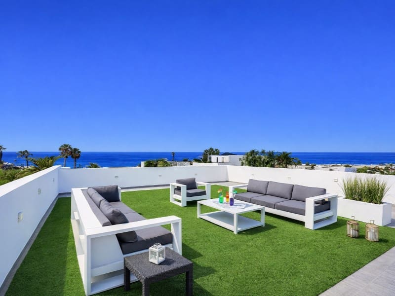 2 slaapkamer Bungalow te koop in Costa del Silencio - € 995.000 (Ref: 9655909)