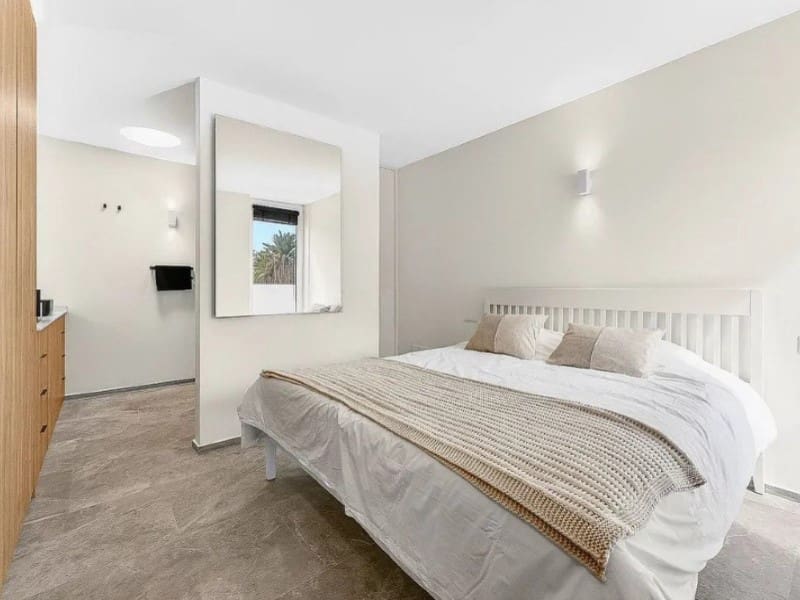 2 slaapkamer Bungalow te koop in Costa del Silencio - € 995.000 (Ref: 9655909)