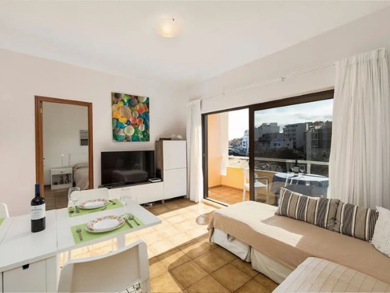 3 makuuhuone Asunto myytävänä paikassa El Medano - 479 000 € (Ref: 9659270)