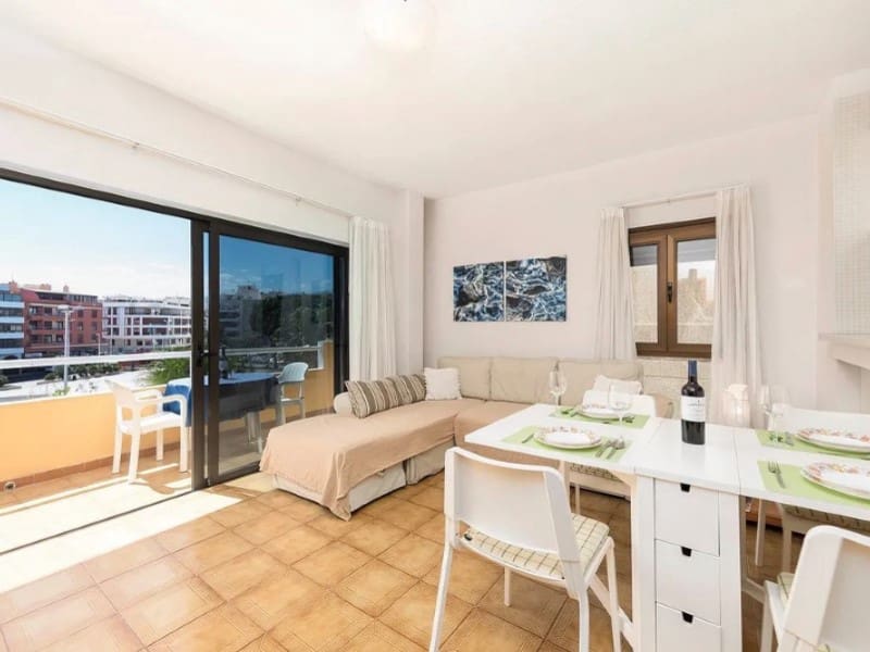 3 makuuhuone Asunto myytävänä paikassa El Medano - 479 000 € (Ref: 9659270)