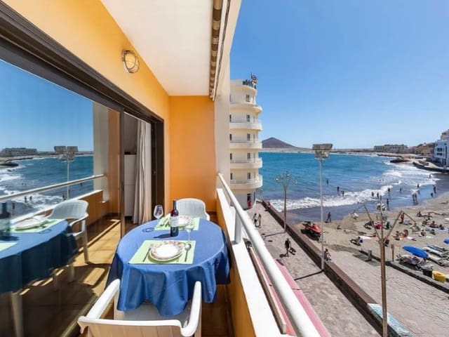 3 makuuhuone Asunto myytävänä paikassa El Medano, Granadilla de Abona - 479 000 € (Ref: 9659270)